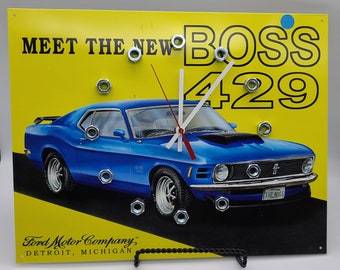 Ford BOSS 429 Mustang Metal Clock: Retro Garage Decor