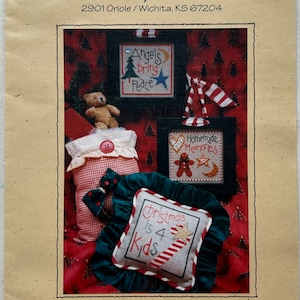 LIZZIE KATE~Cross Stitch Pattern~Tiny Tidings II