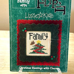 LIZZIE KATE~Cross Stitch Pattern~Flip-It~Christmas Blessings with Charm~Family #F54