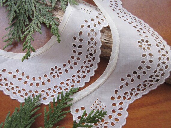 Antique Collar Vintage Collar Embroidered Beige