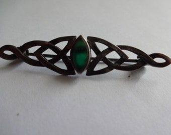 Vintage Sterling Silver/Green Celtic Knot Brooch/Pin  Very Pretty