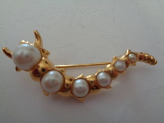 Vintage Signed Marvella Goldtone Faux Pearl Cater… - image 1