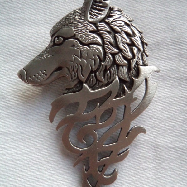 Vintage Signed JJ  Silver pewter Tribal Wolf Brooch/Pin