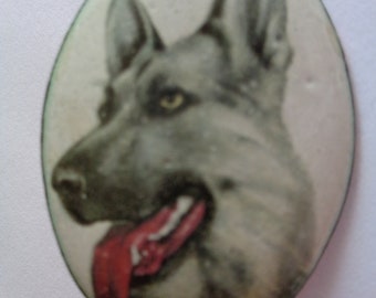 Vintage Unsigned Lightweight Oval Picture of a German Shepherd Brooch/Pin