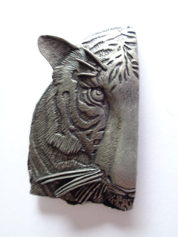 Dark Silvertone Metal  Tiger Profile Brooch/Pin - image 1