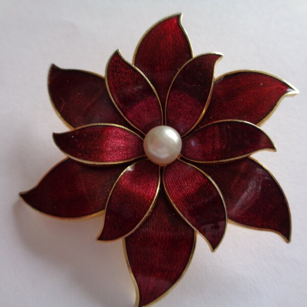 Happy Fish Vintage Brooch (Pink)