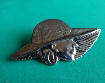Vintage Unsigned Goldtone Art Deco Lady  wearing Hat Brooch/Pin   Lightweight