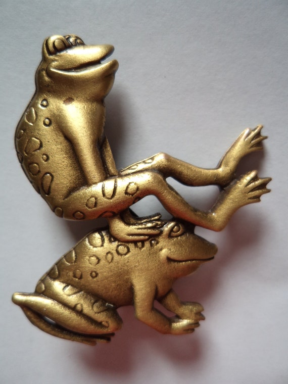 Vintage Signed JJ  Bronze pewter Leap Frogs Brooch