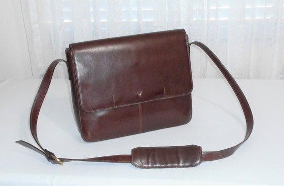 Hidesign sling bag in dark brown in 2023