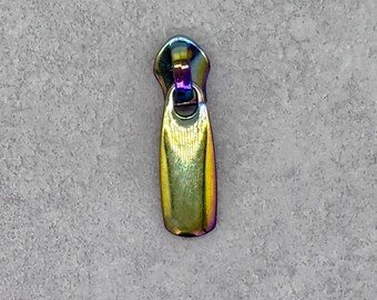 Solid #5 Rainbow Zipper Pull