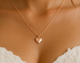 Heart Locket Necklace Engraved, Bridesmaid Gift, Personalised Name Locket Necklace, Dainty Necklace , Locket Charm Necklace, Gifts for Mom