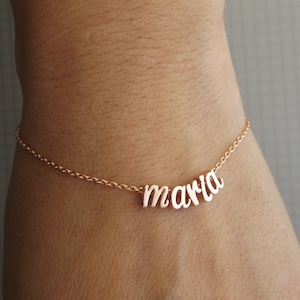 Kleinbuchstaben Cursive Name Armband Skript Name Armband Geburtstagsgeschenk für sie personalisierte Frau Armband Silber Roségold oder vergoldet