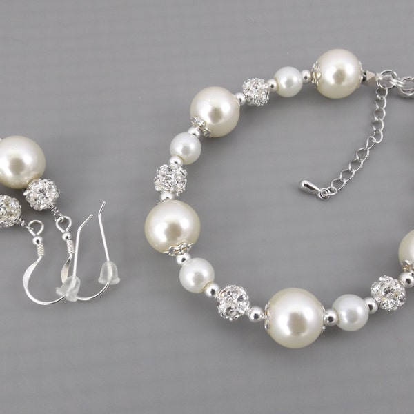 Ivory pearl bridesmaid jewellery set, pearl bracelet and earrings set, bridesmaid jewelry set, bridesmaid gift,wedding jewelry