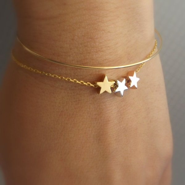 Bracelet étoile à trois tons, bracelet étoile délicat, bracelet étoile en or rose argenté, cadeau de demoiselle d'honneur, cadeau de trois sœurs, bijoux célestes