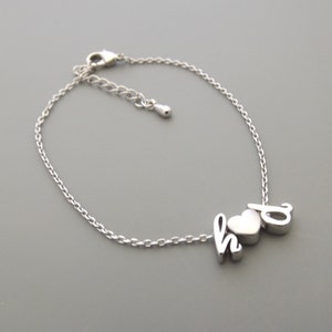 Pulsera dos iniciales y corazon,regalo san valentin,regalo novia,doble letra inicial con corazon,regalo parejas,regalos para ella