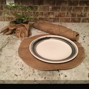 Natural Burlap Round Placemats image 1