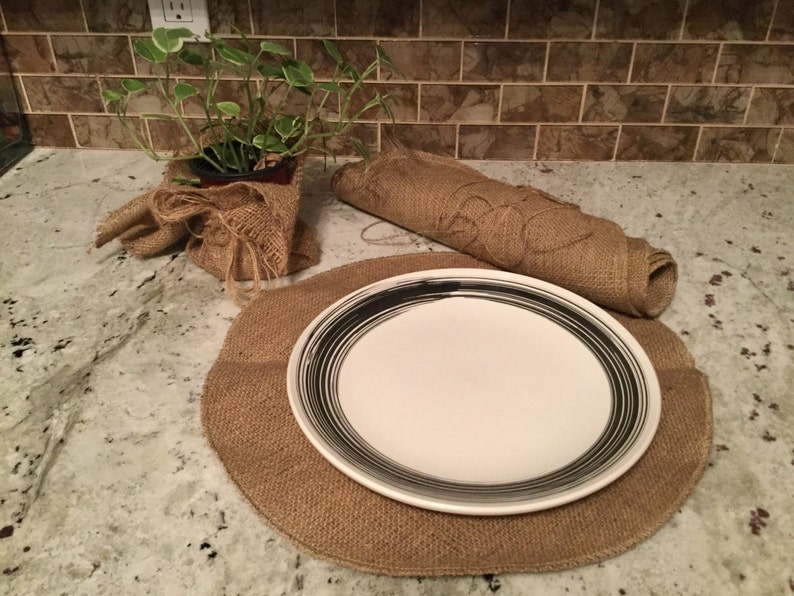 Natural Burlap Round Placemats image 4