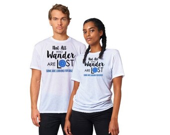No todos los que deambulan están perdidos, camiseta de cuello redondo unisex Disc Golf Performance, camiseta divertida de golf Disc, regalo de amante del golf Disc, regalo para él