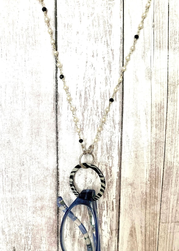 Necklace to hold reading glasses hotsell