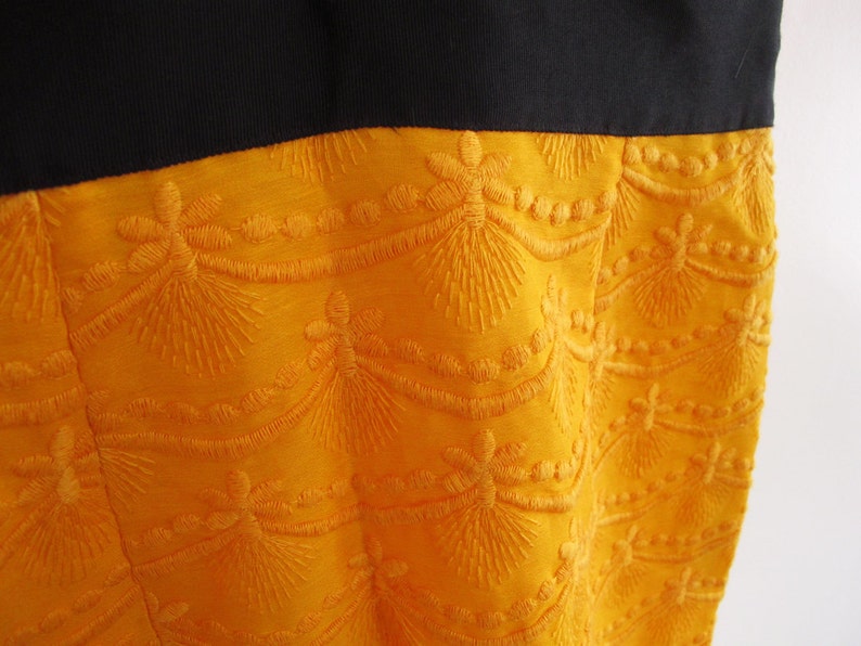 FREE SHIPPING Vintage inspired dress, size 10 beautiful golden yellow pencil skirt w/off white bloused top image 6