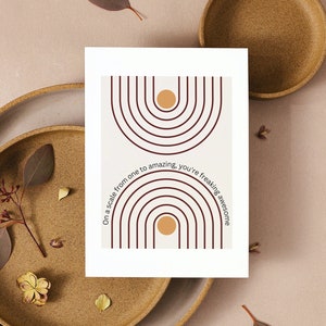 Tarjeta de felicitación de arte minimalista imprimible 'En una escala de uno a asombroso, eres increíblemente increíble'