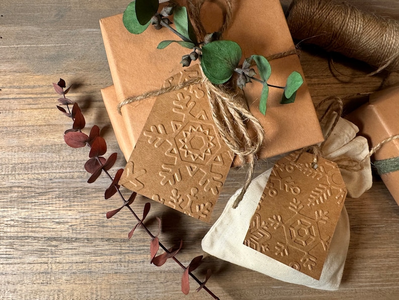 Embossed Holiday Gift Tags - 25 Paper Tags Snowflakes