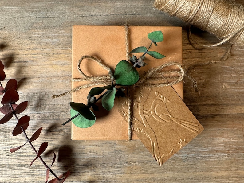 Embossed Holiday Gift Tags - 25 Paper Tags Snow Bird