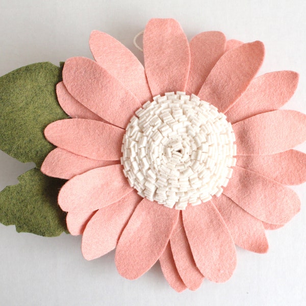 Large Wall flowers Wool Felt Flower Floral Bloom Nursery Wall Decor Girls Room Boho Chic Giant Wall Flowers Pink