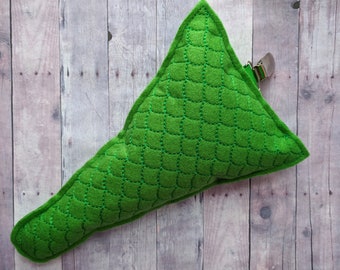 Clip on Dinosaur or Lizard Tail in 4 Sizes, Green Acrylic Felt with Metal Clip, Clips to Pants or Shirt, Halloween Costume, Dress Up