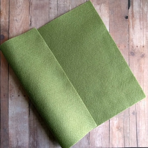 Polyester Felt Sheets Non Woven Green 30x30cm Square Pack of 2 