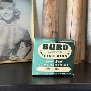 Antique Burd Graf-Flox Piston Rings for 1937-42 Chevrolet 6 Cylinder Engines - Vintage Automotive Man Cave Garage Shop Decor