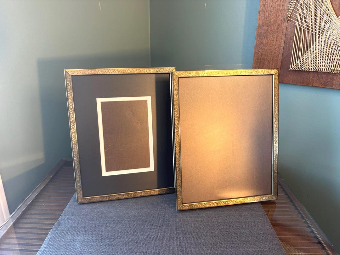 Vintage 8x10 Gold Tone Metal Tabletop Picture Frame Non Glare Glass - Etsy