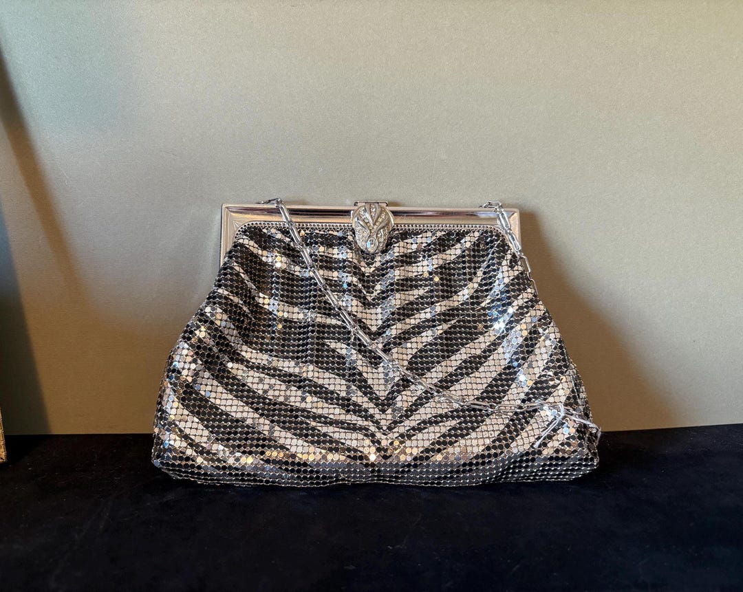 Society6 ケース Black, White & Gold Glitter Herringbone Chev Euclid Taupe Gray Geometric Chevron Zig Zag Cut Velvet