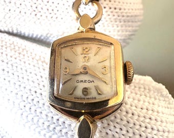 Vintage Ladies Omega Watch Gold 17 Jewels