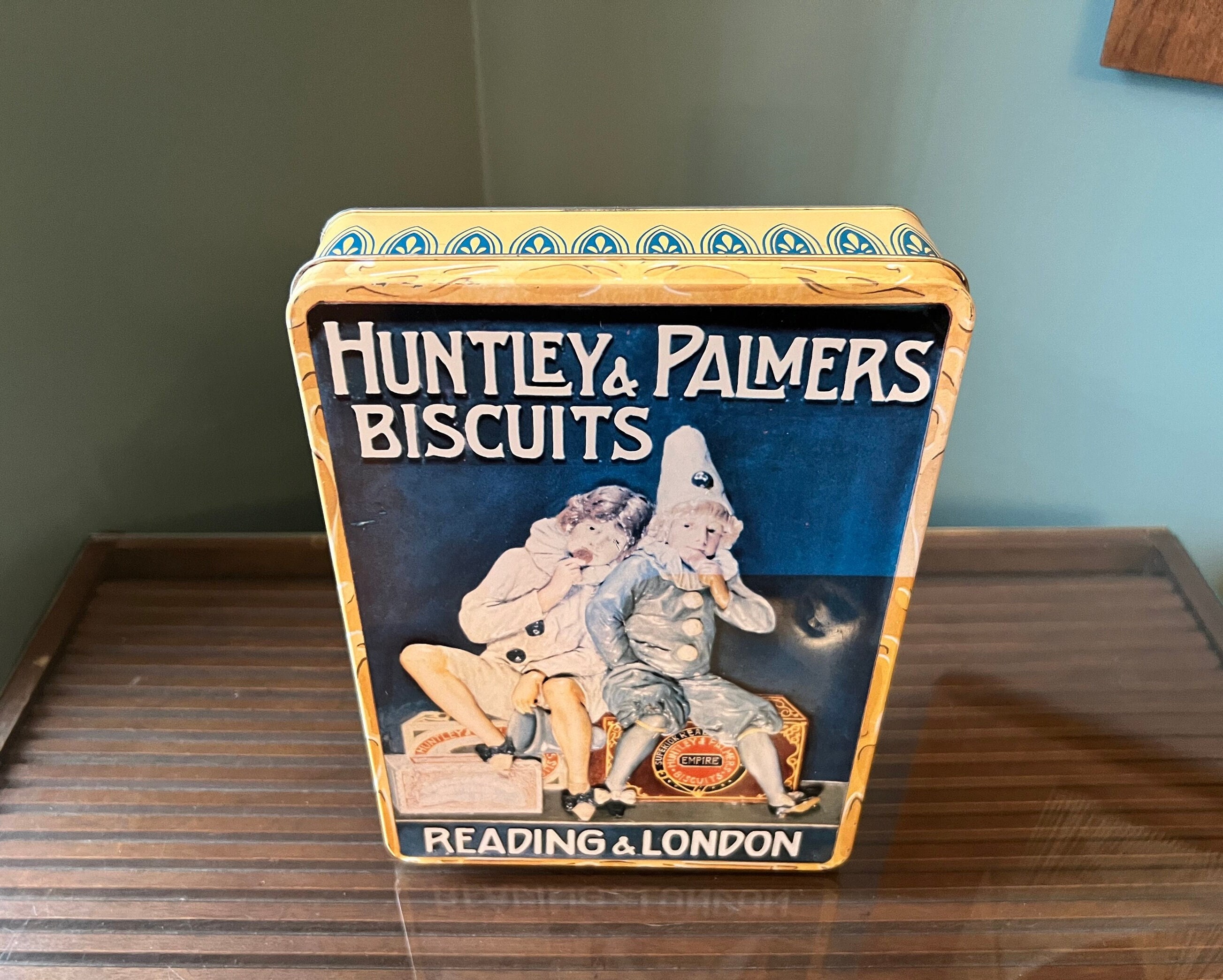 Huntley and palmers biscuits tin - Etsy 日本