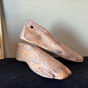 Antique Wooden Shoe Last: Hand Carved Colonial Cobbler Mold
