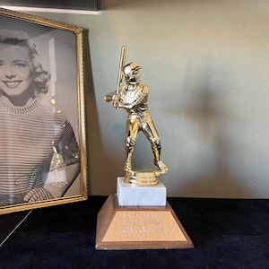 Trophée de baseball vintage des années 1970 - Décoration rétro Sports Den Man Cave