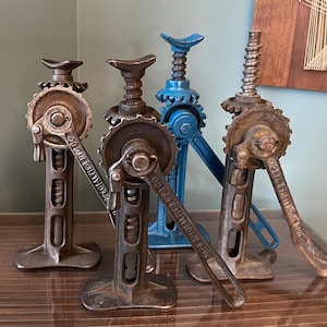 Selection of 1920s Screw Jacks Ford Model T Jack - Auto Specialties SJ10 Canuck Jack - Antique Cast Iron Car Jack