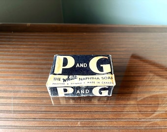 Jabón de nafta blanca vintage de Proctor and Gamble en su embalaje original - P&G década de 1940