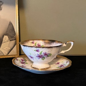 Vintage Royal Standard Fine Bone China Tea Cup & Saucer - Violets with Heavy Gold