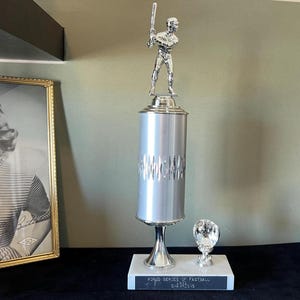Trophée de baseball Fastball vintage - Décoration sport rétro pour homme des cavernes