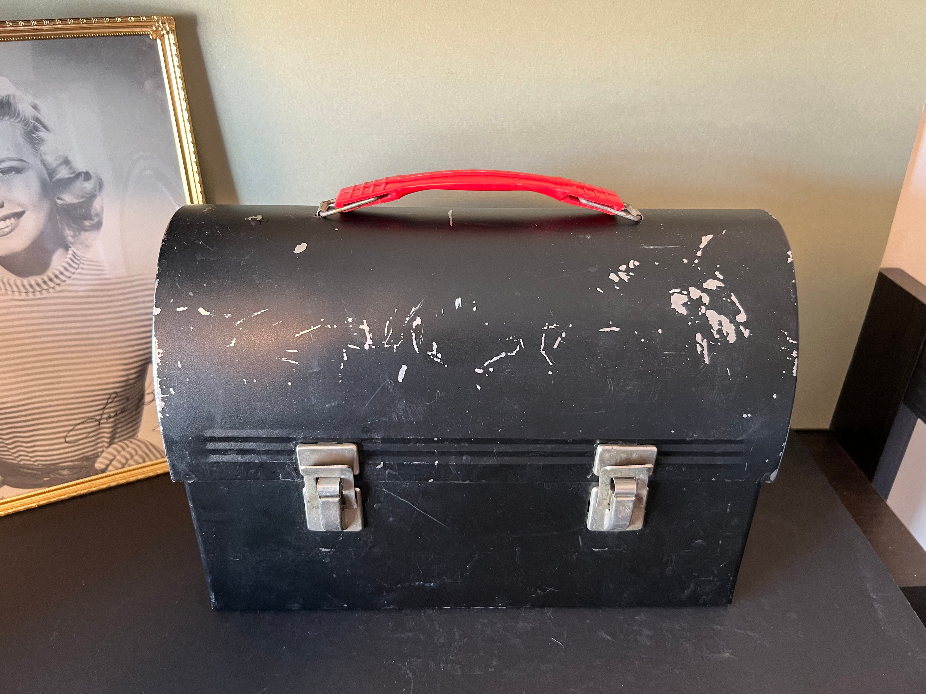 Vintage lunch boxes with the thermos - Etsy 日本