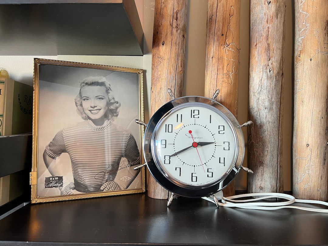 Vintage Ingraham Wall Clock White With Chrome Starburst Retro Etsy