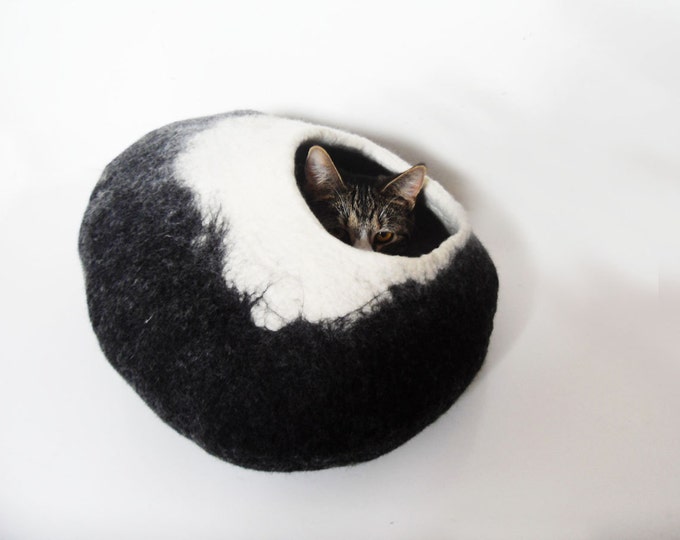 cat bed cave cocoon