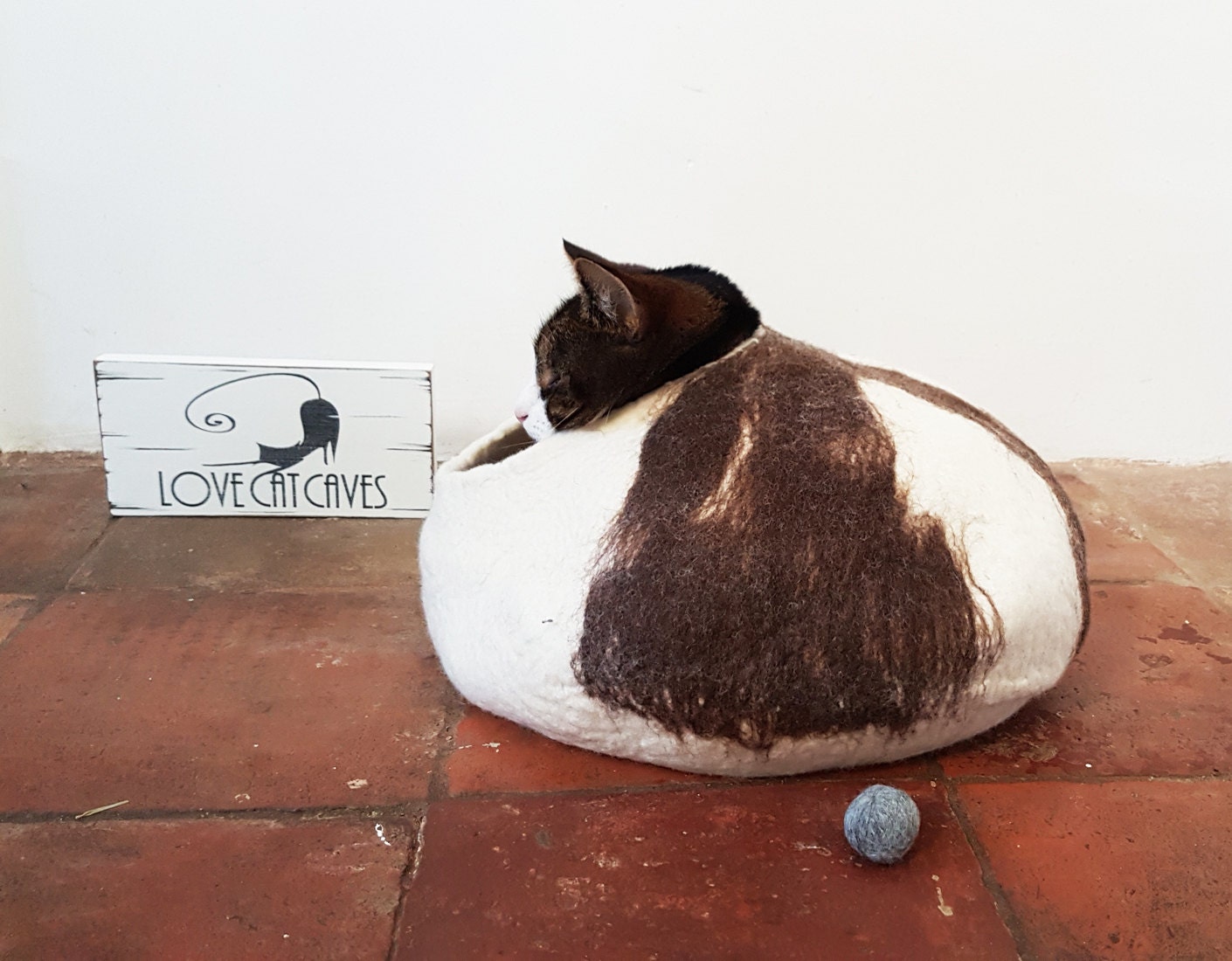 Cat Bed Cave Maison en Couleur Neutre Naturelle Décor Minimaliste Idéal Cadeau Amoureux Des Chats