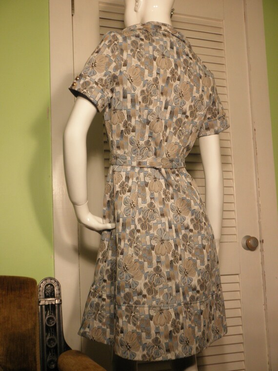 1960's Hawaiian Floral Print Dress - image 5