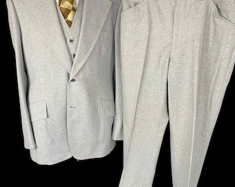 Vintage 1970s 3 Piece Suit Gray | Boyd’s Philadelphia | Flared Pants | Wide Lapel | Retro Mens Wool Suit | 70s Disco Wedding Formal Est. 42L