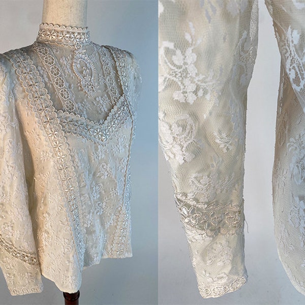 Gothic and Romantic Vintage 80s Scott McClintock Victorian Style White Lace High-neck Blouse Top S/M