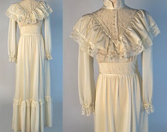 Vintage des années 70 Ivoire poly mousseline des prairies Cottagecore mariée bal de promo pays mariage Maxi robe robe XS