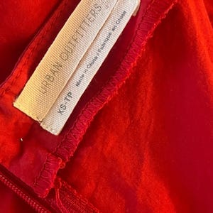Red Ruffle Romper – Urban Outfitters Festive Jumpsuit/devil costume – Size XS bild 12